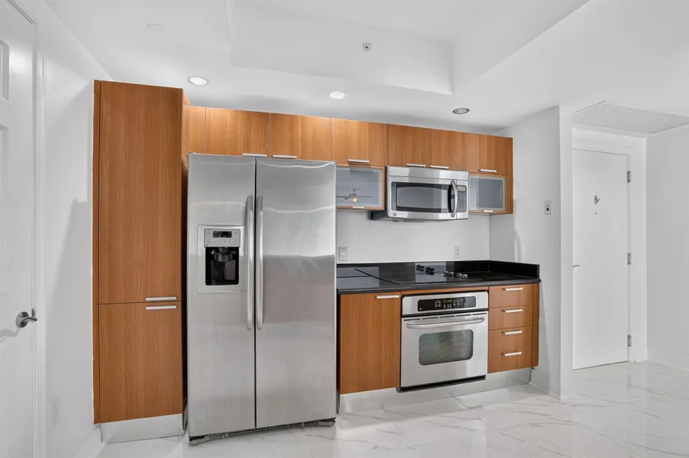 231 RIVERSIDE DRIVE #1108-1 
