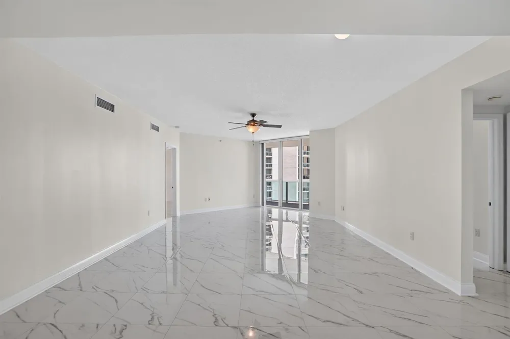 231 RIVERSIDE DRIVE #1108-1 