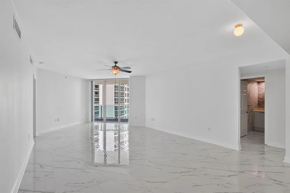 231 RIVERSIDE DRIVE #1108-1 