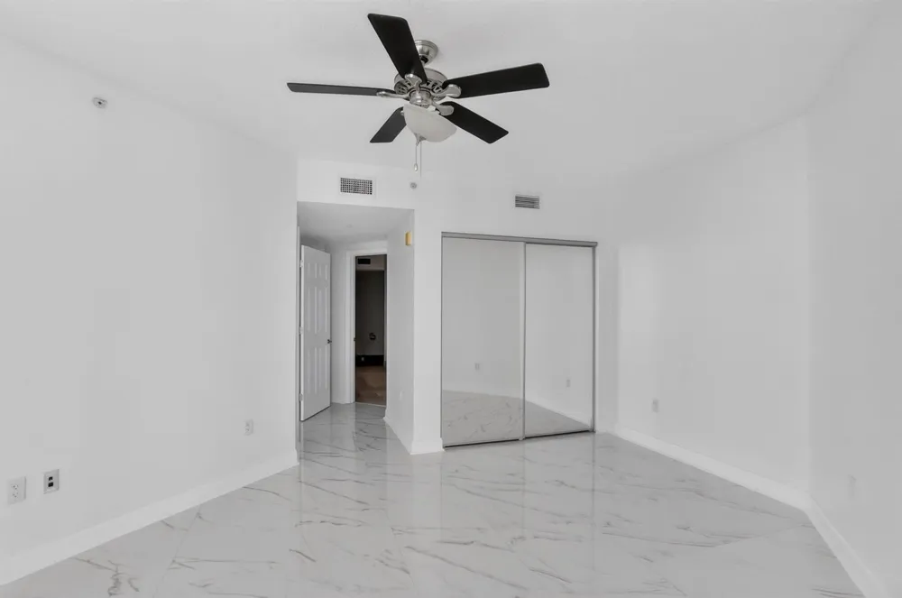 231 RIVERSIDE DRIVE #1108-1 