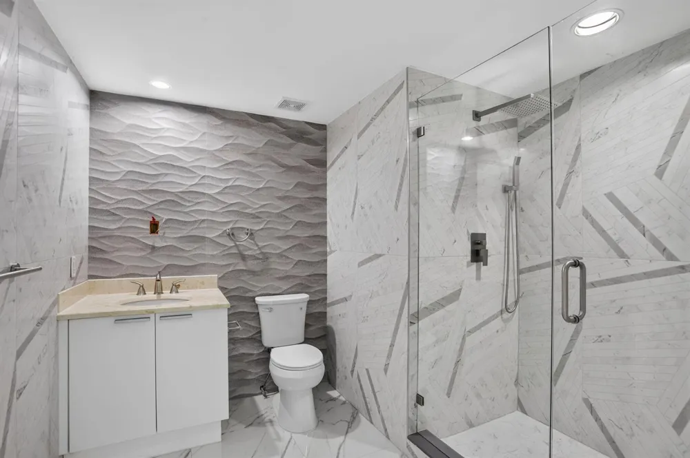 231 RIVERSIDE DRIVE #1108-1 
