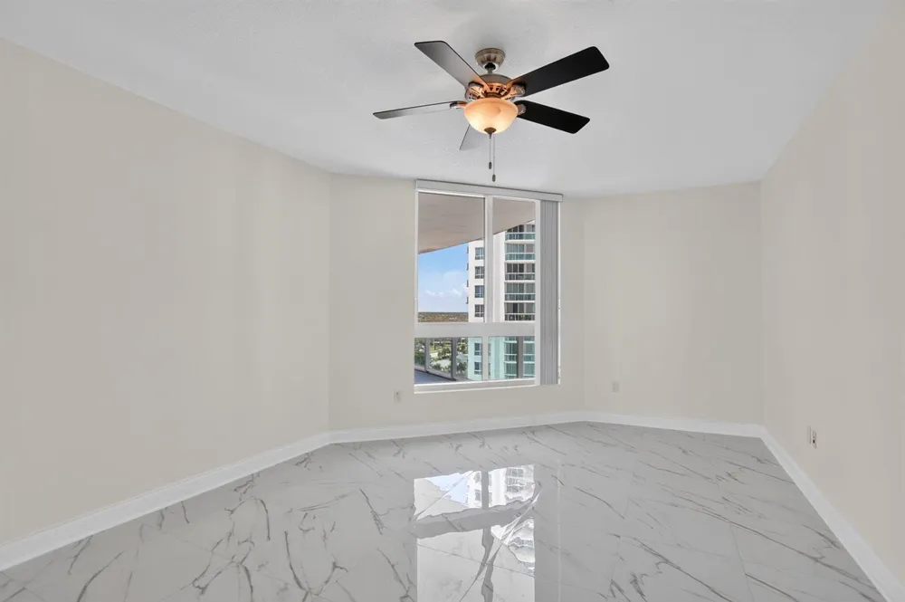 231 RIVERSIDE DRIVE #1108-1 