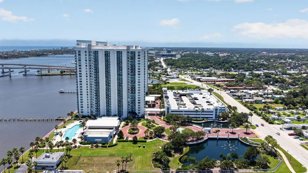 231 RIVERSIDE DRIVE #1108-1 