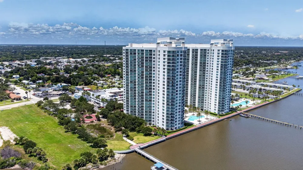 231 RIVERSIDE DRIVE #1108-1 
