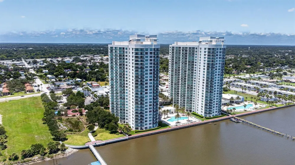 231 RIVERSIDE DRIVE #1108-1 