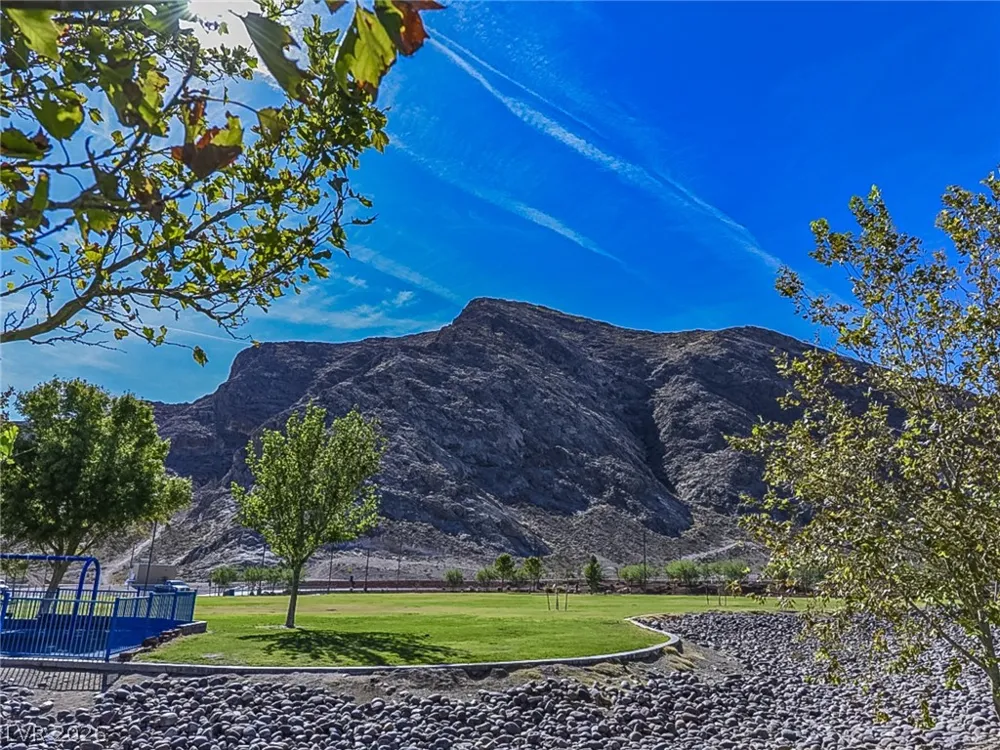 3725 Shanagolden Street Las Vegas, NV 89129