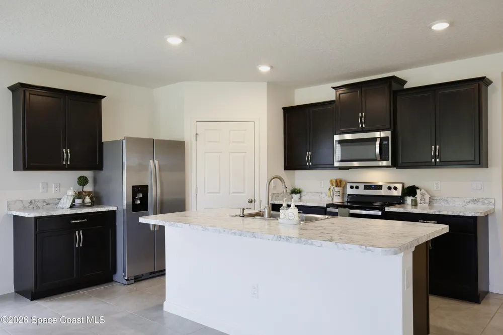 3020 Burrowing Owl Drive Mims, FL 32754