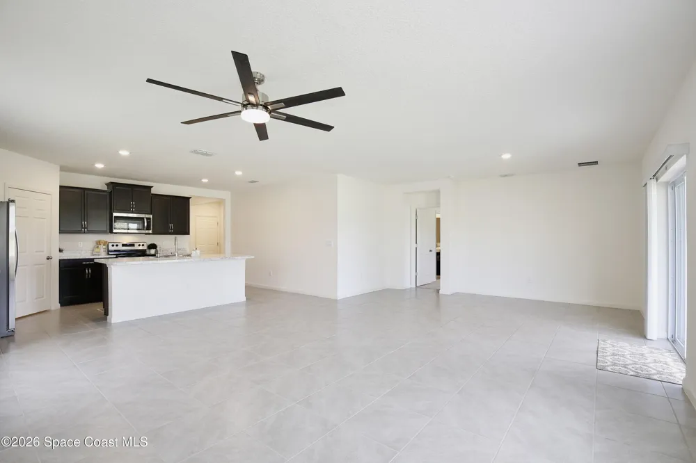 3020 Burrowing Owl Drive Mims, FL 32754