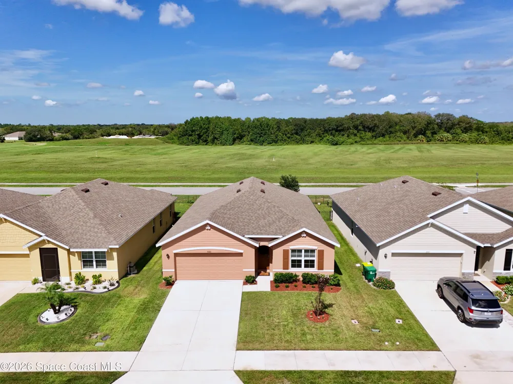 3020 Burrowing Owl Drive Mims, FL 32754