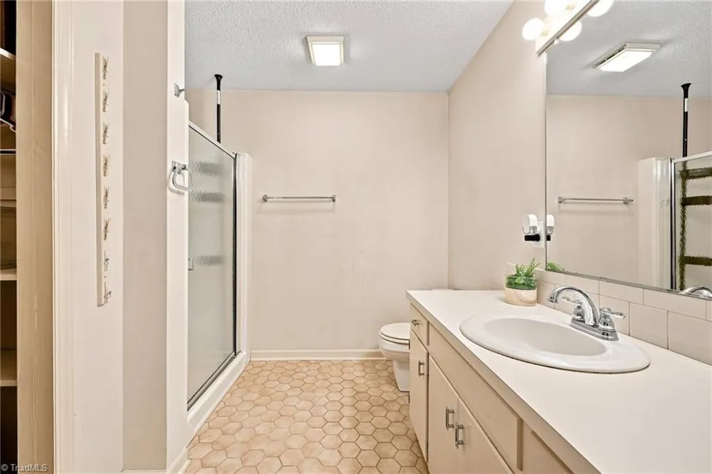 100 Brandon Court Lexington, NC 27295