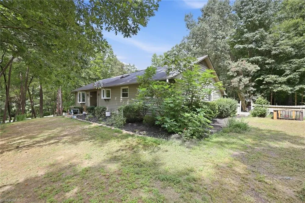 100 Brandon Court Lexington, NC 27295