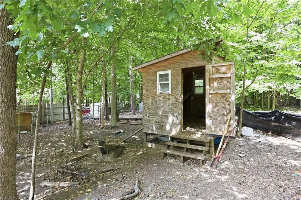 100 Brandon Court Lexington, NC 27295
