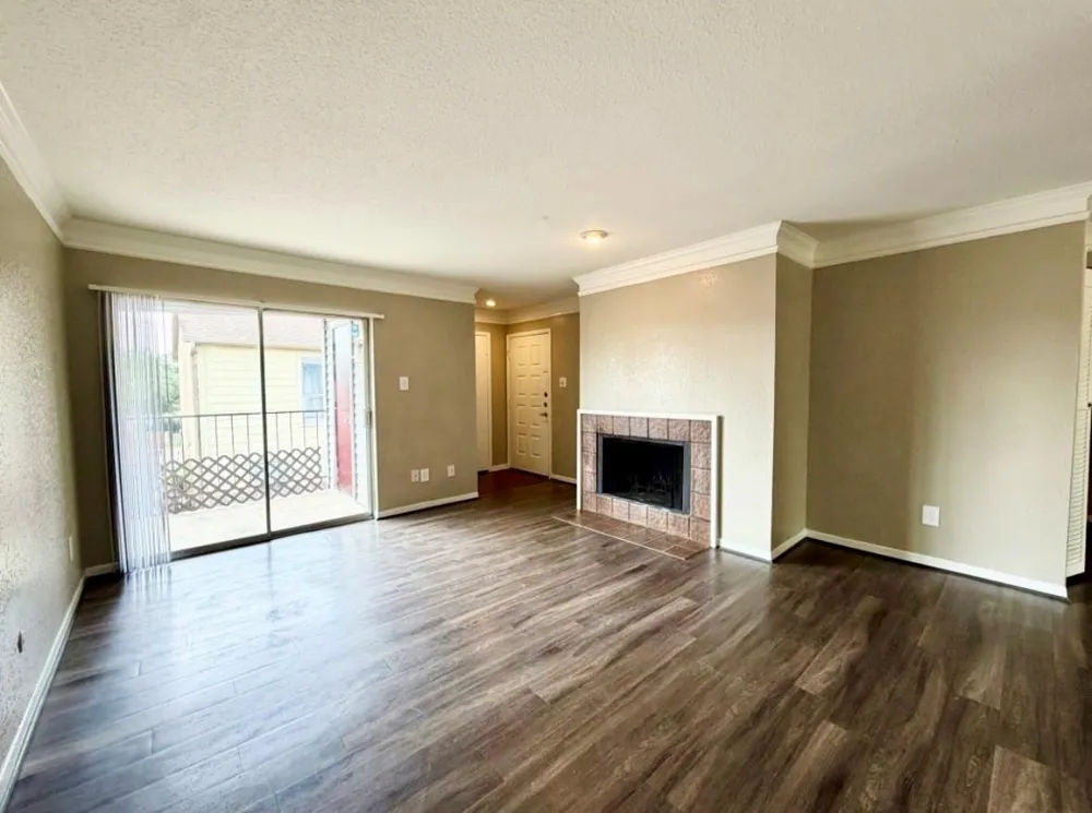 9350 Country Creek Drive #31 Houston, TX 77036