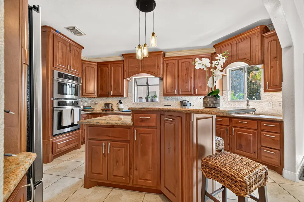 11436 Grand Pine Drive Montgomery, TX 77356