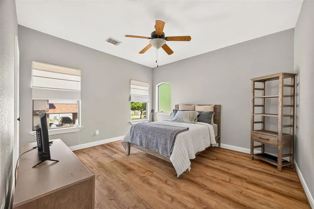 11436 Grand Pine Drive Montgomery, TX 77356