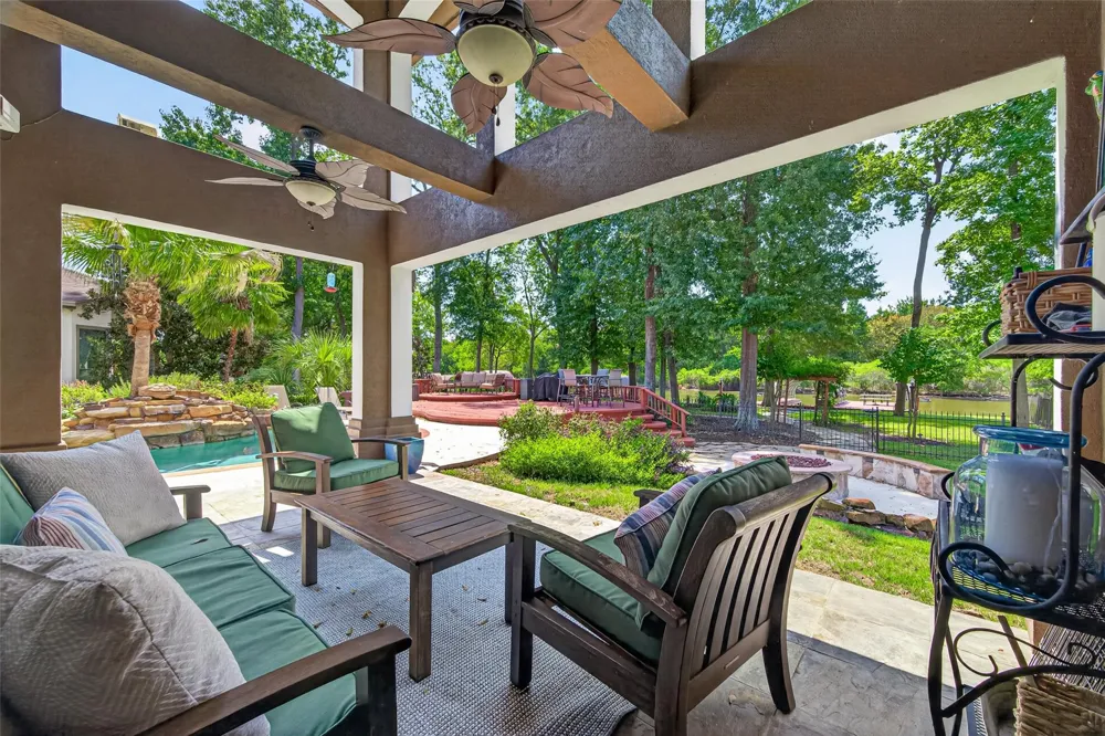 11436 Grand Pine Drive Montgomery, TX 77356
