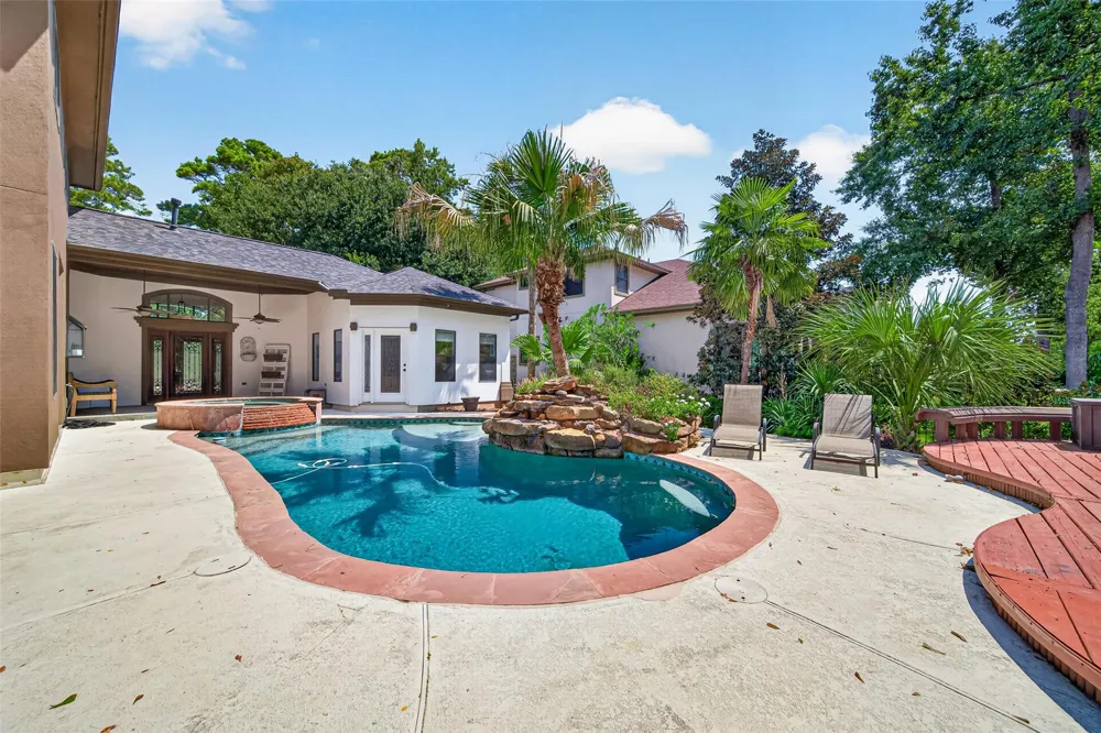 11436 Grand Pine Drive Montgomery, TX 77356