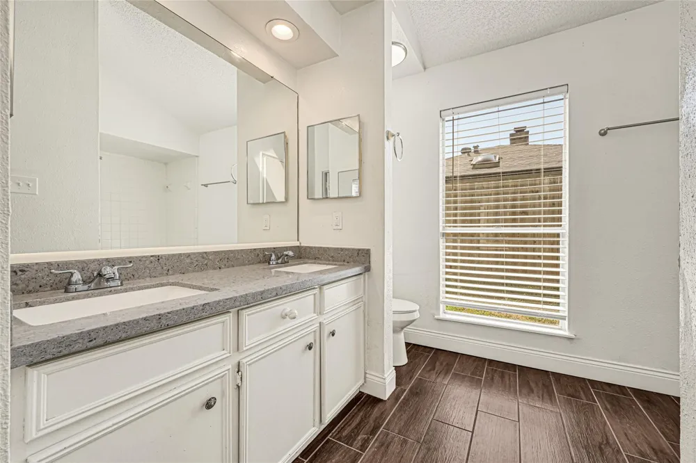 4222 Wildacres Drive Houston, TX 77072