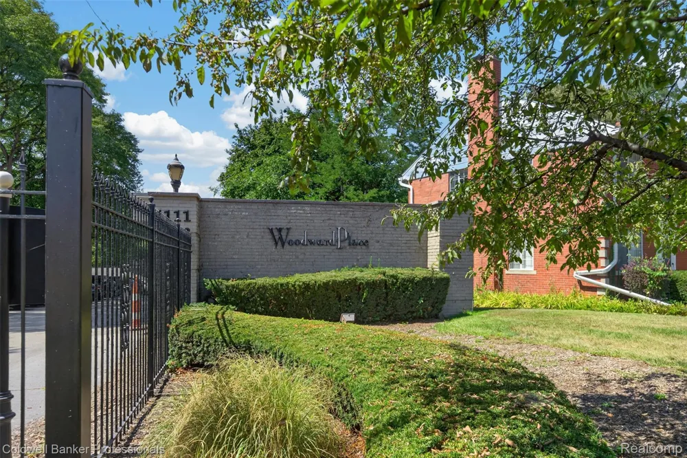 1111 OLD WOODWARD AVENUE #17 Birmingham City, MI 48009