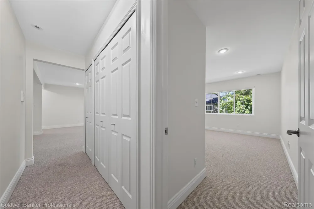 1111 OLD WOODWARD AVENUE #17 Birmingham City, MI 48009