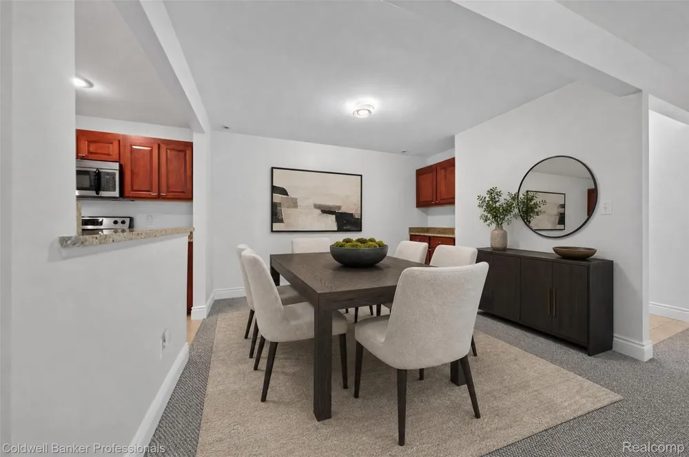 1111 OLD WOODWARD AVENUE #17 Birmingham City, MI 48009