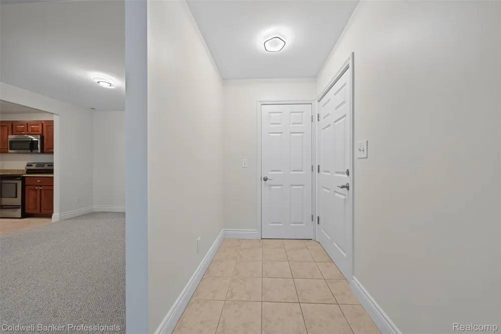 1111 OLD WOODWARD AVENUE #17 Birmingham City, MI 48009