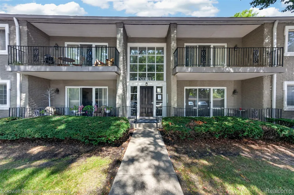 1111 OLD WOODWARD AVENUE #17 Birmingham City, MI 48009