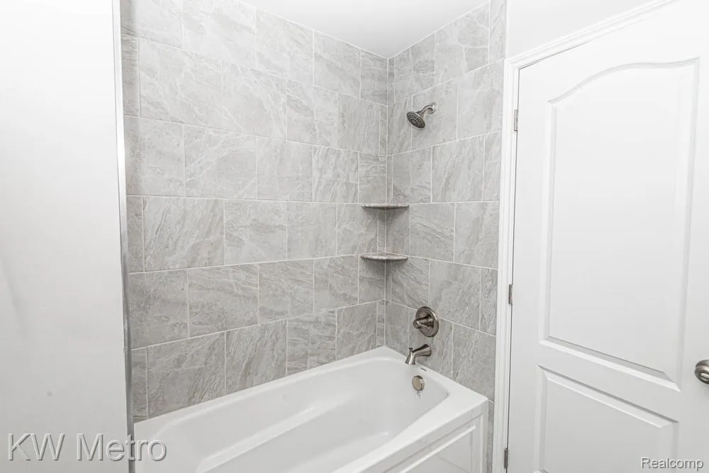 53188 Woodland Meadows Drive Chesterfield Township, MI 48047