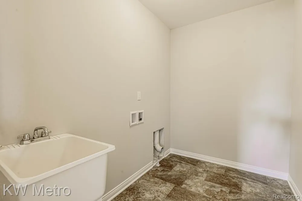 53188 Woodland Meadows Drive Chesterfield Township, MI 48047