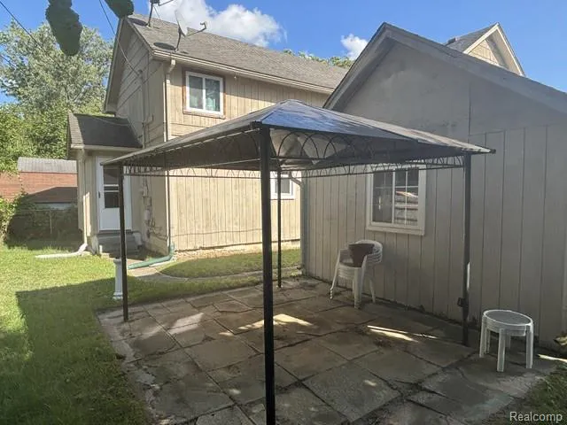 1064 Lakeview Street Waterford Charter Township, MI 48328