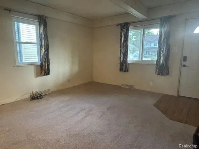 1064 Lakeview Street Waterford Charter Township, MI 48328