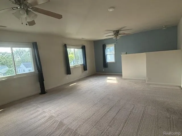 1064 Lakeview Street Waterford Charter Township, MI 48328