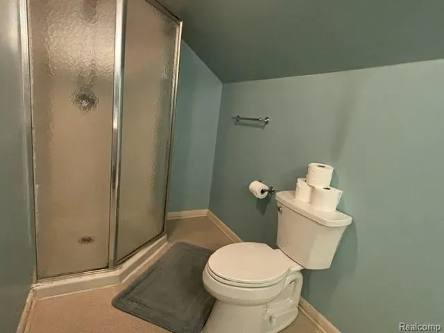 1064 Lakeview Street Waterford Charter Township, MI 48328