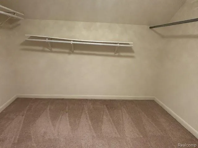 1064 Lakeview Street Waterford Charter Township, MI 48328