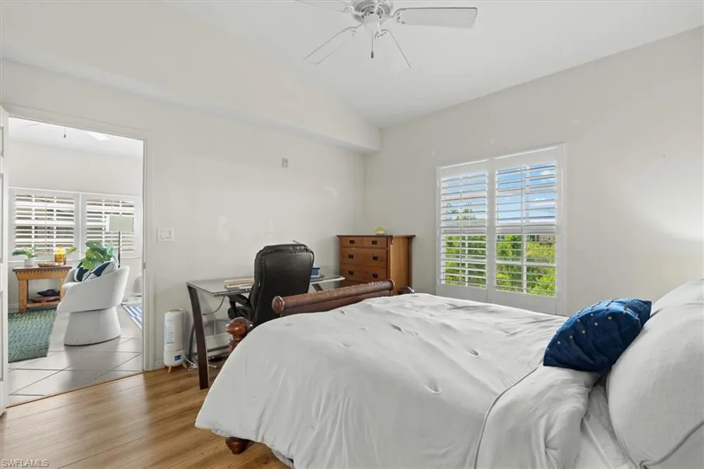 4420 Botanical Place Circle #402 Naples, FL 34112