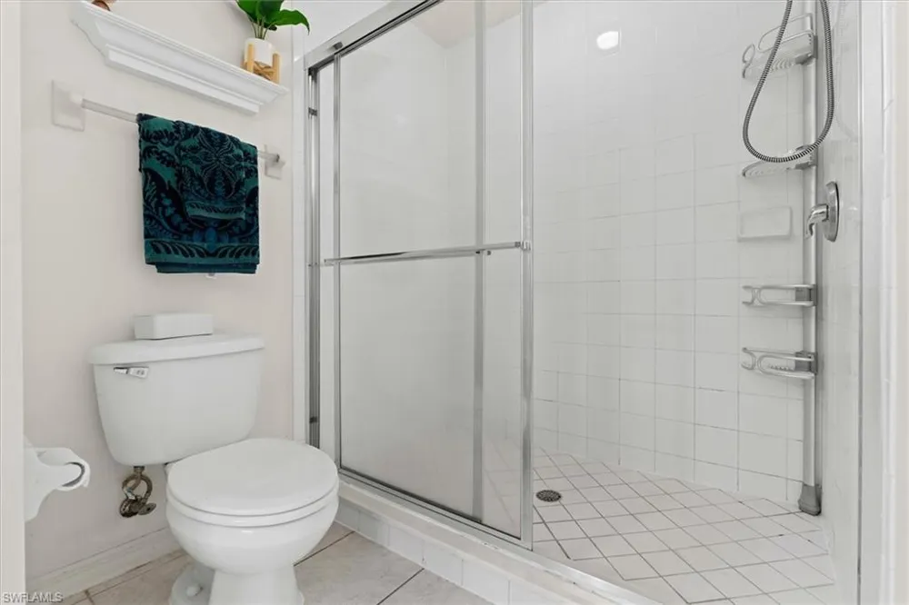 4420 Botanical Place Circle #402 Naples, FL 34112