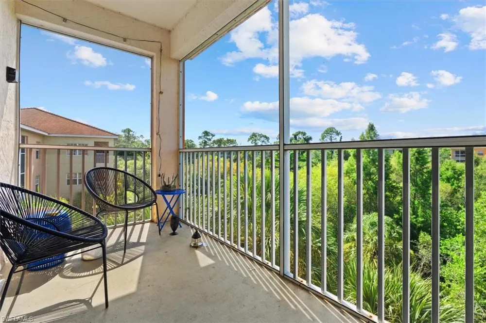 4420 Botanical Place Circle #402 Naples, FL 34112