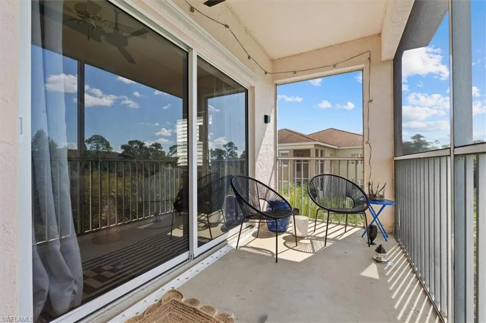 4420 Botanical Place Circle #402 Naples, FL 34112