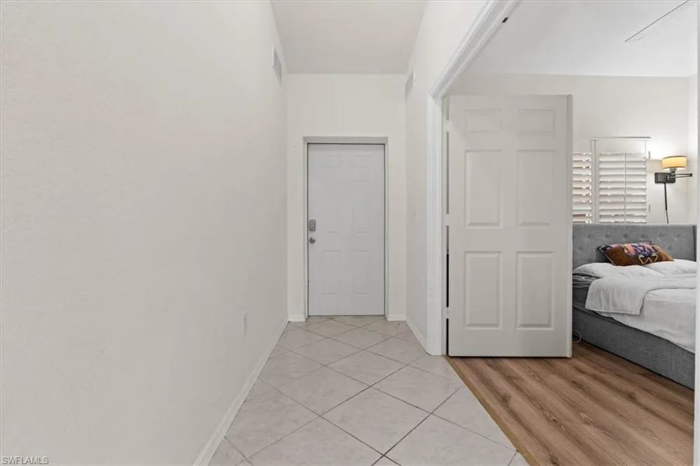 4420 Botanical Place Circle #402 Naples, FL 34112