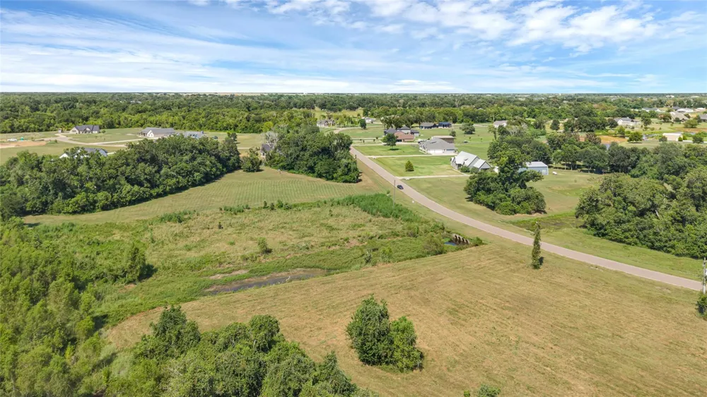 22810 Pittman Drive Angleton, TX 77515
