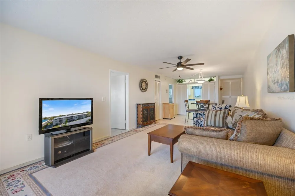 649 TAMIAMI TRAIL S #301 Venice, FL 34285