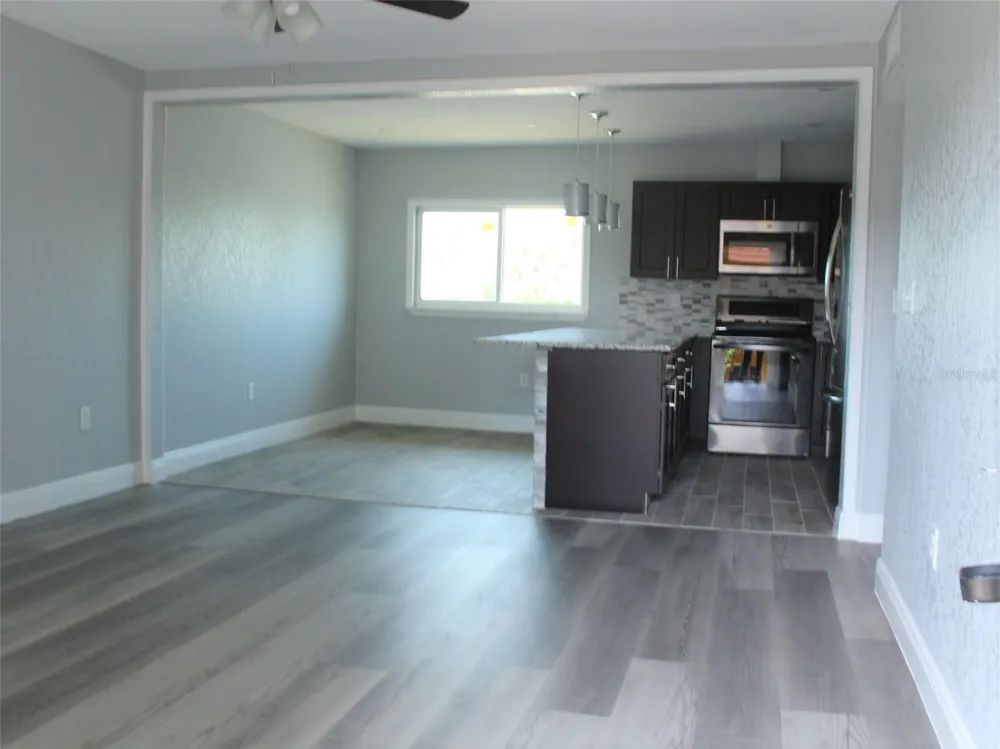 794 RIDENHOUR CIRCLE #794 Orlando, FL 32809