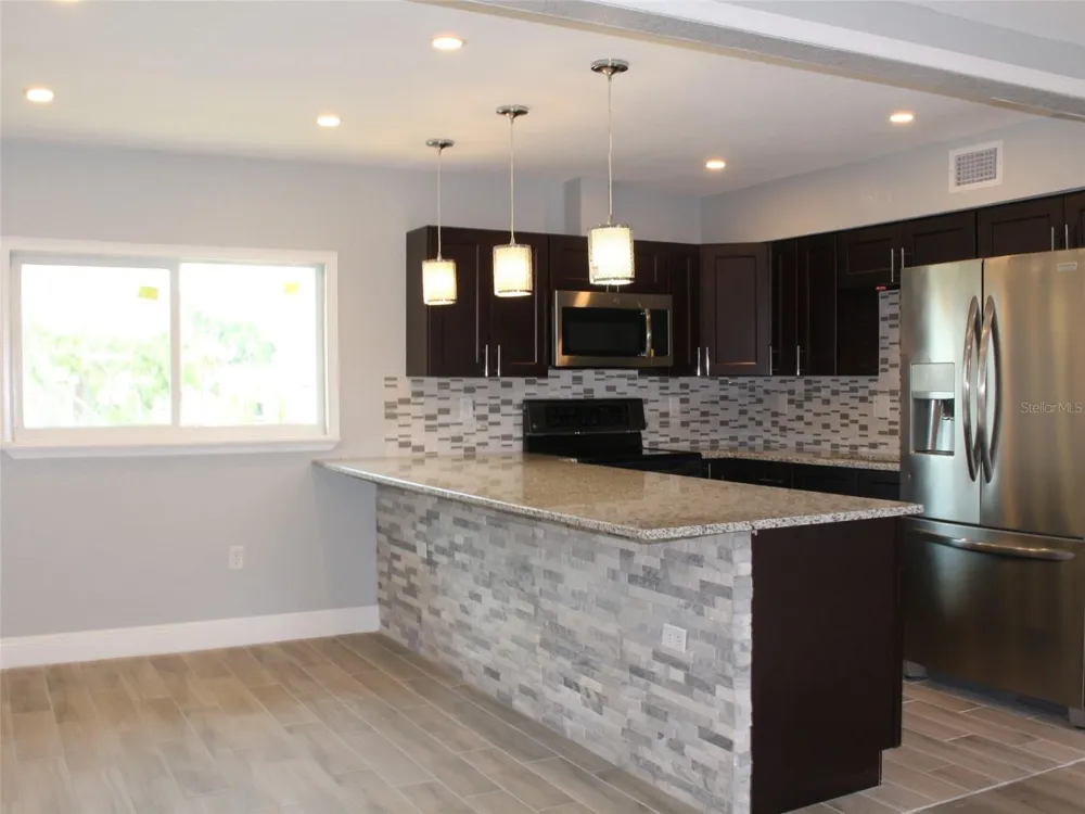 794 RIDENHOUR CIRCLE #794 Orlando, FL 32809