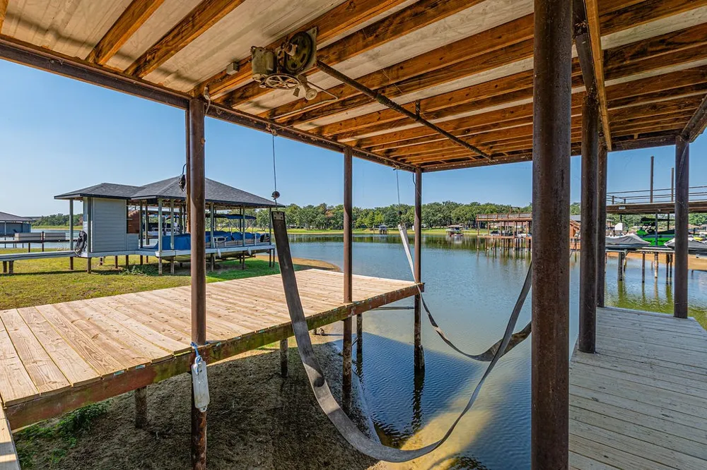 542 Arrowwood Beach Road Trinidad, TX 75163