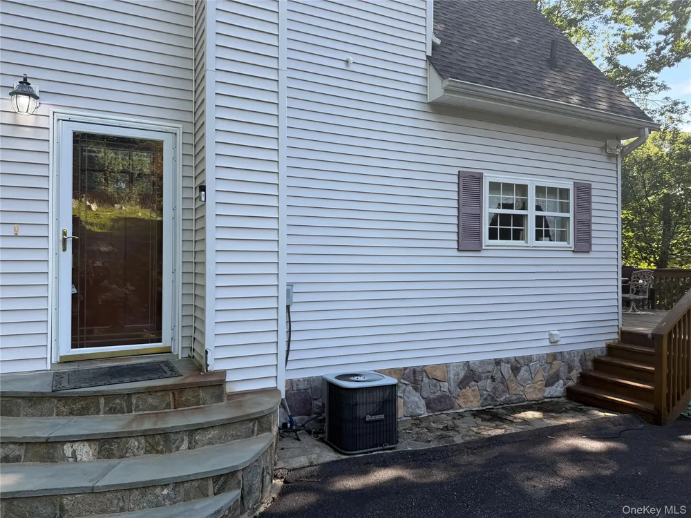 10 Jay Court Carmel, NY 10512