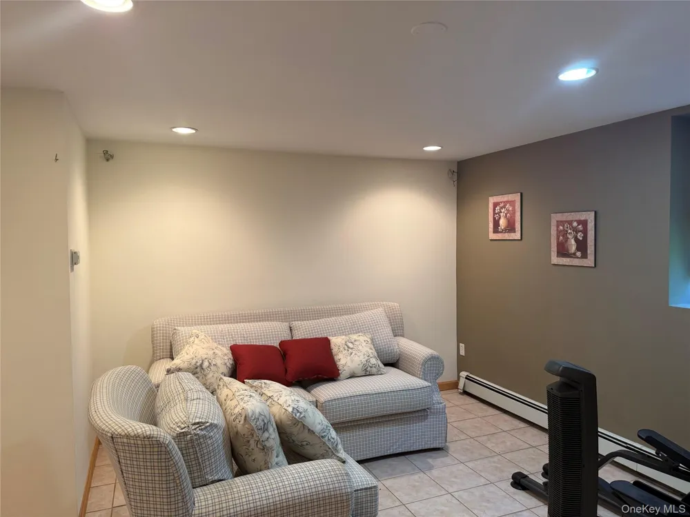 10 Jay Court Carmel, NY 10512