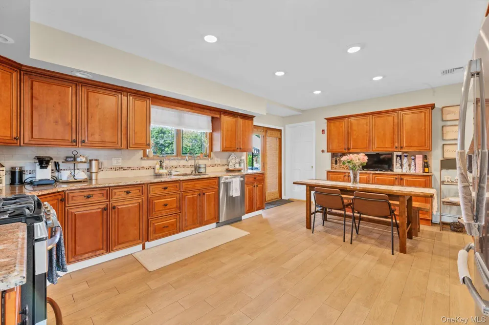 3290 Parkway Drive Baldwin, NY 11510