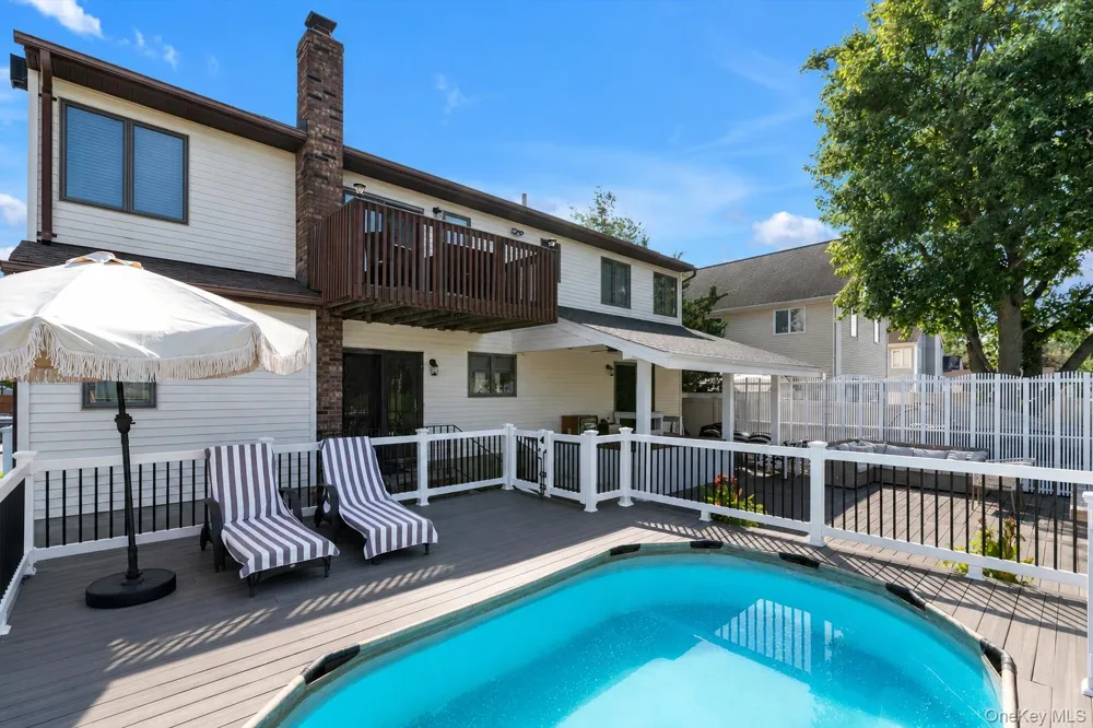 3290 Parkway Drive Baldwin, NY 11510