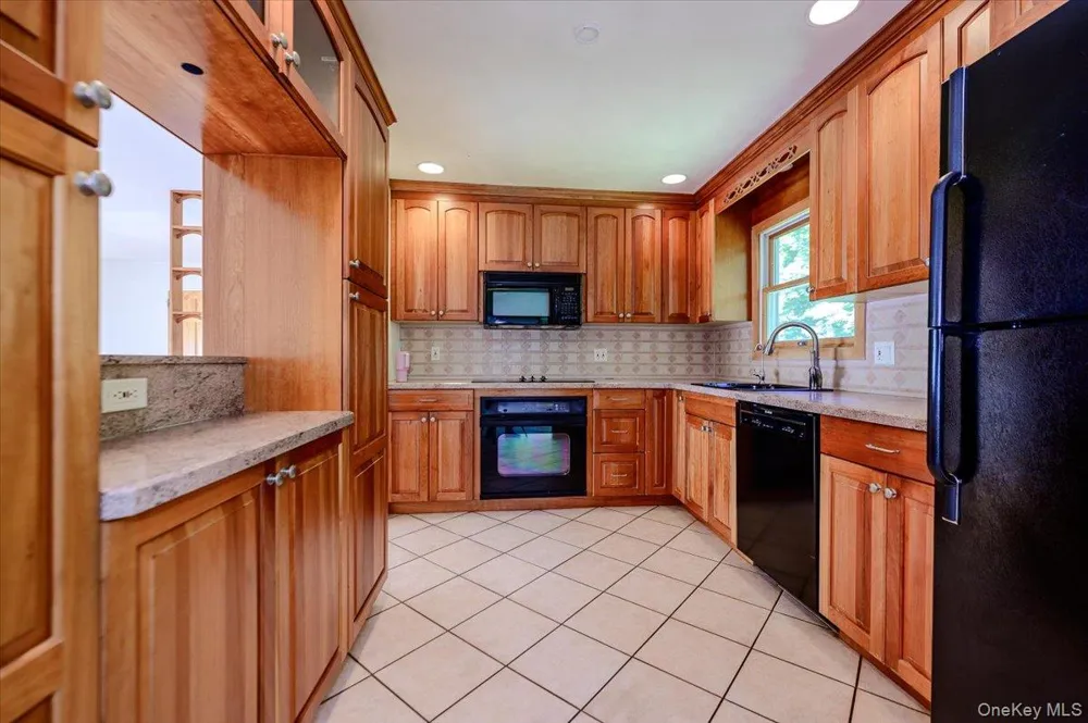 9 Somerstown Road Ossining, NY 10562