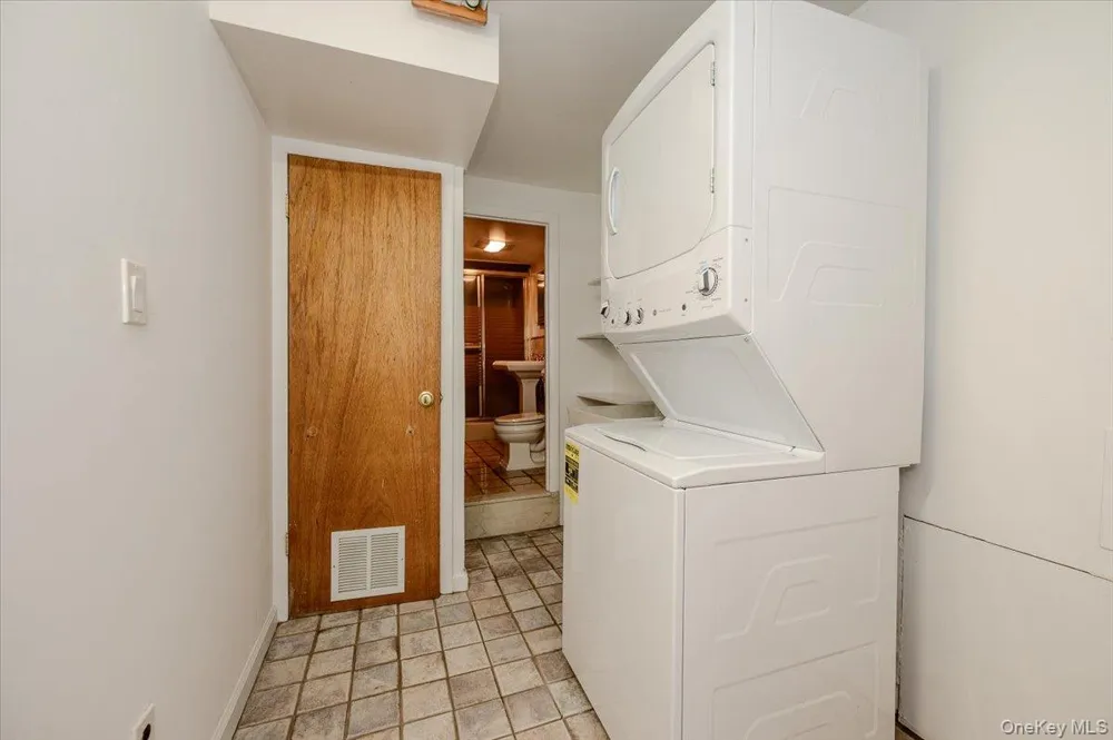 9 Somerstown Road Ossining, NY 10562